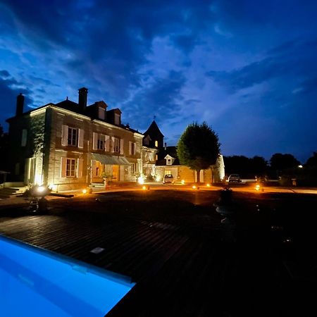 French Correze Moulin Bleu Hotel Saint-Pantaleon-de-Larche Exterior photo